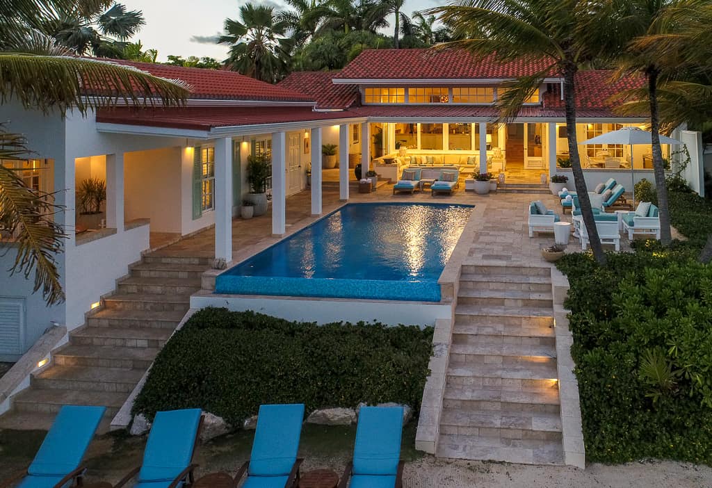 Villa Tortuga - Beachfront, The Caribbean